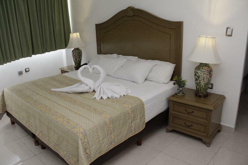 Hotel Embajadores 4*