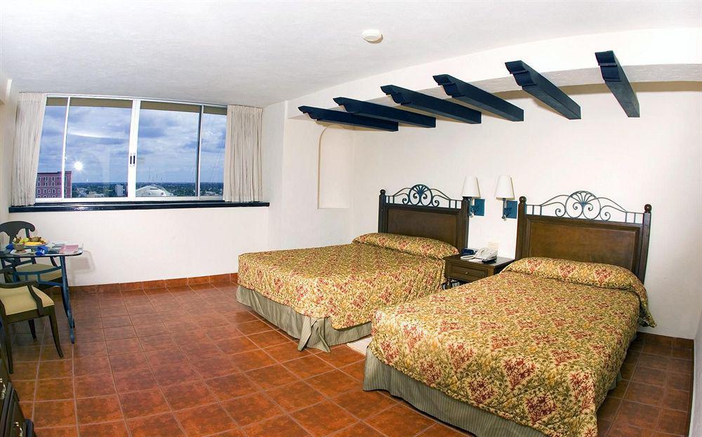 Hotel Gamma El Castellano 3*