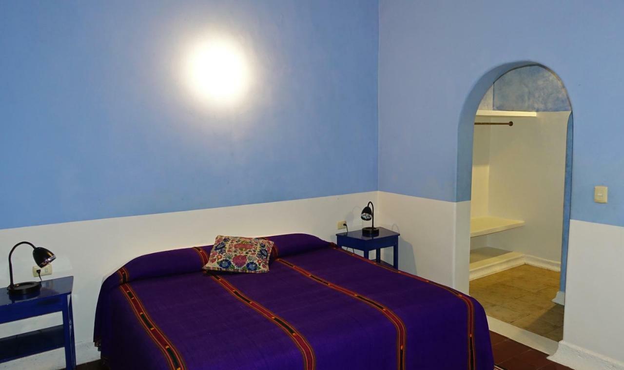 Medio Mundo Hotel