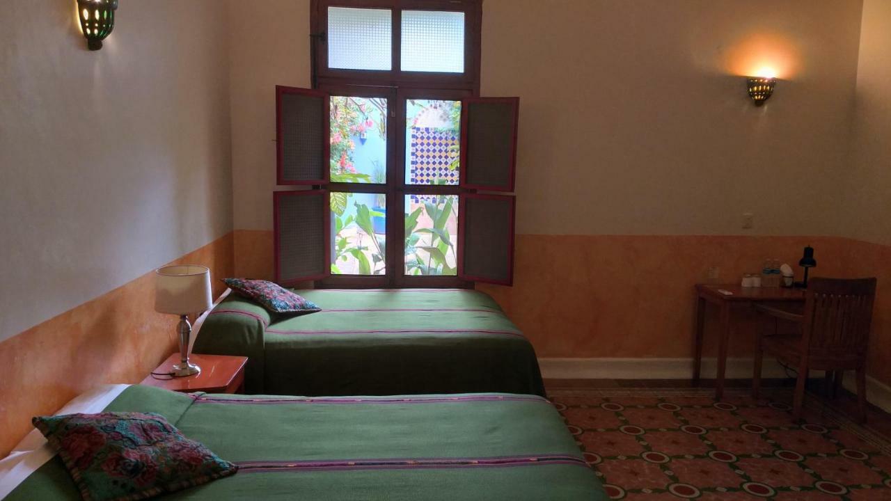 Medio Mundo Hotel