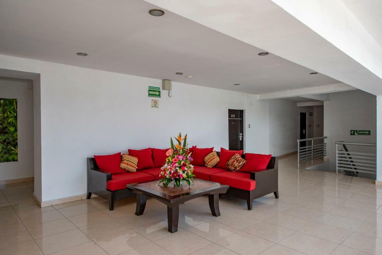 Embajadores Hotel