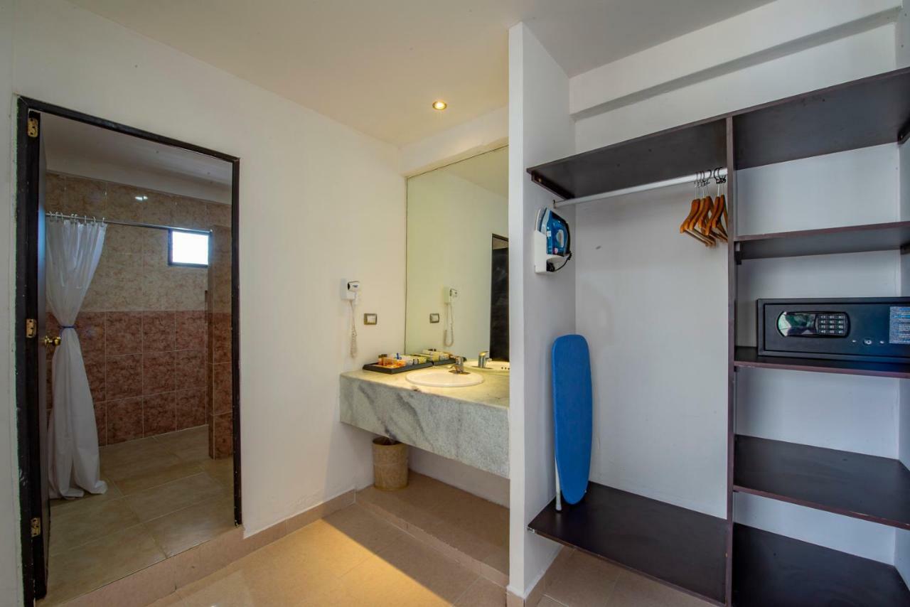Hotel Embajadores