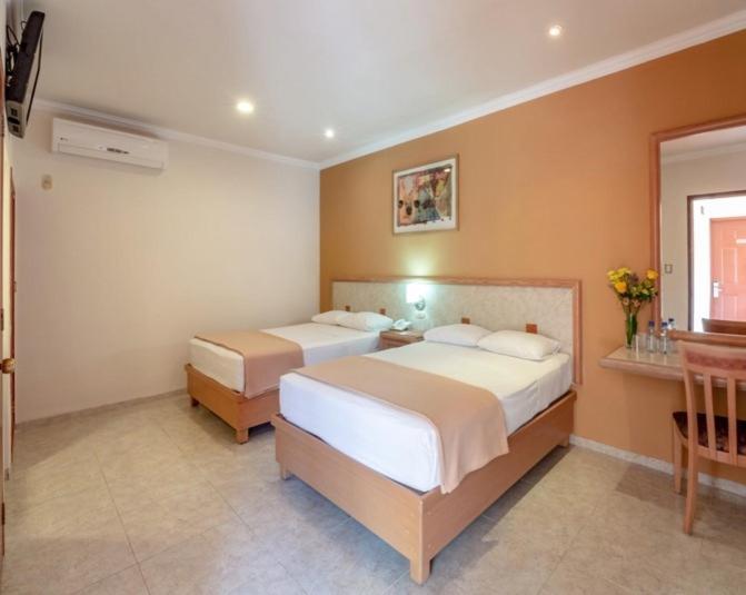 Tecnohotel Itzaes Hotel 3*