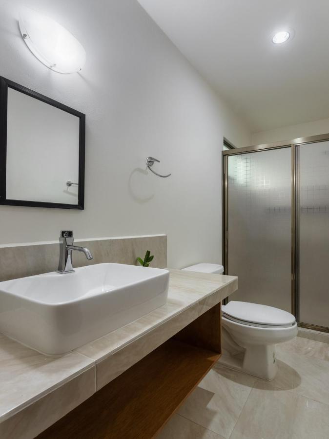 Luxury Apartments *
