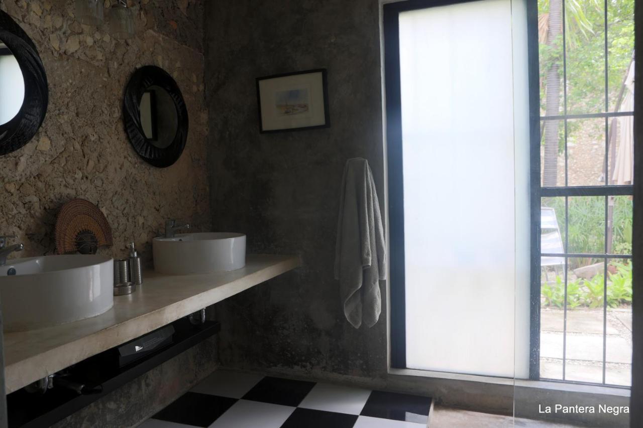 Bed & Breakfast La Pantera Negra Merida