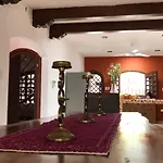 Villa Bugambilia Colonial Charm With Spacious Design And Private Pool Five Minutes From Downtown