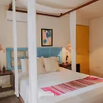 Casa Chaka Boutique