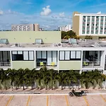 Hotel & Suites Yuca Ville Siglo XXI
