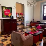 Rosa Mexicano Hostal