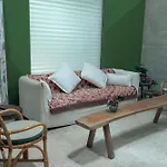 Escentrike Hostal