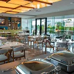 Holiday Inn&Suites - Merida La Isla, an IHG Hotel
