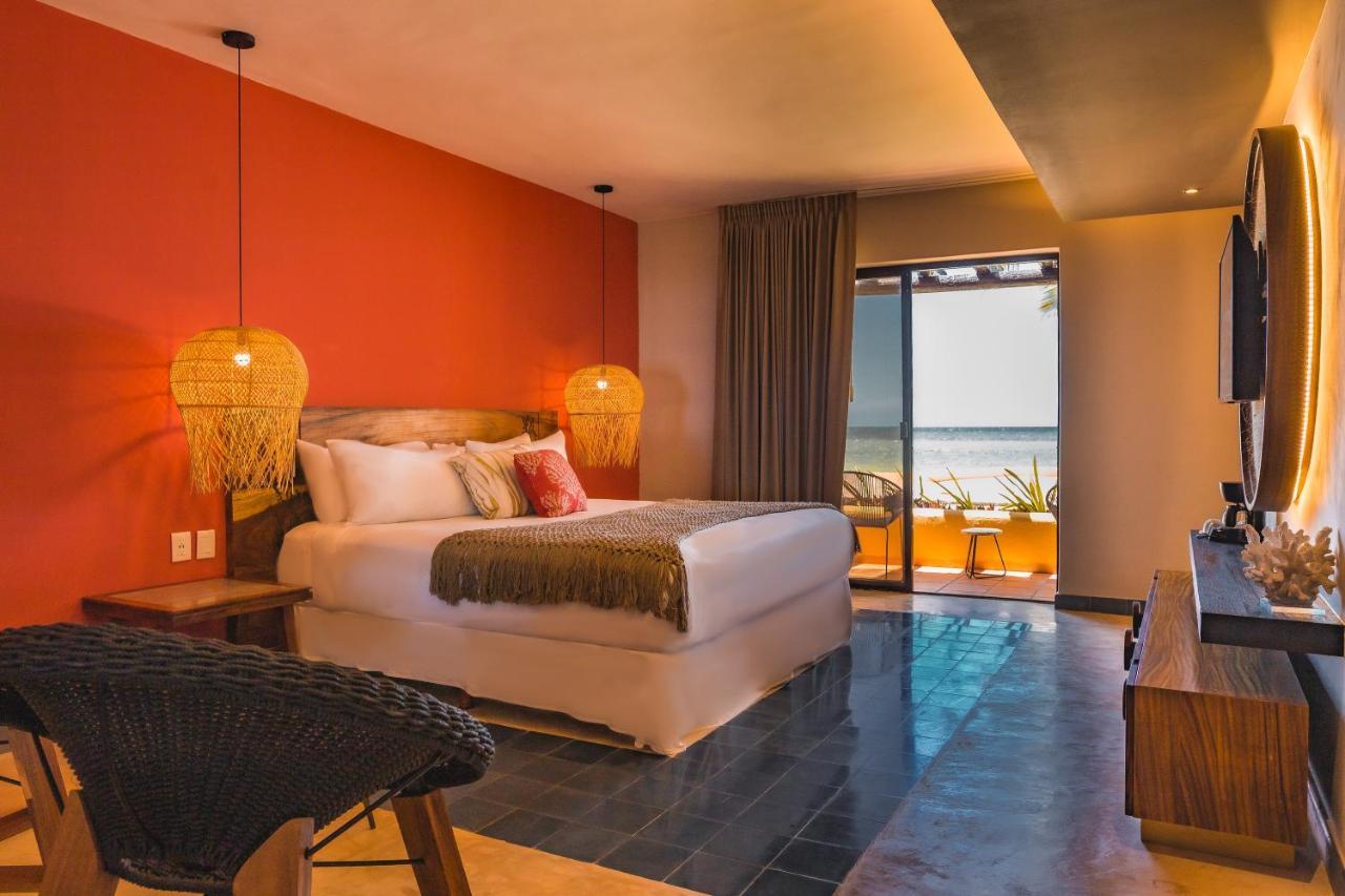 Reef Yucatan & Convention Center Hotel