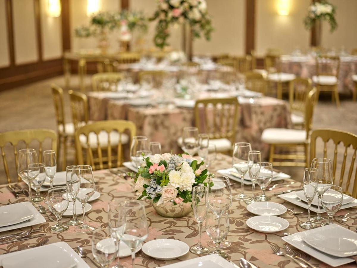 Hotel Fiesta Americana