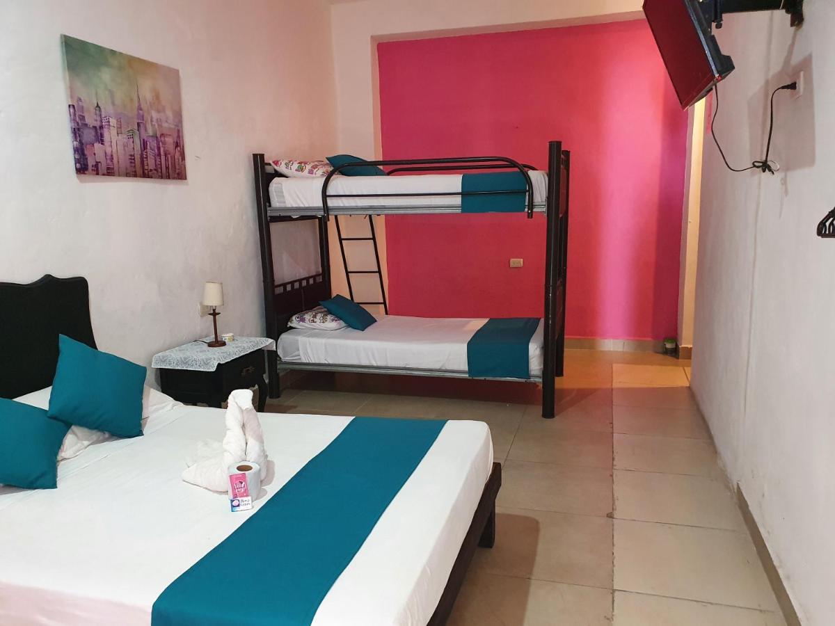 Hostal&hotel Casa Fernanda 2*