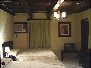 Aragon Hotel