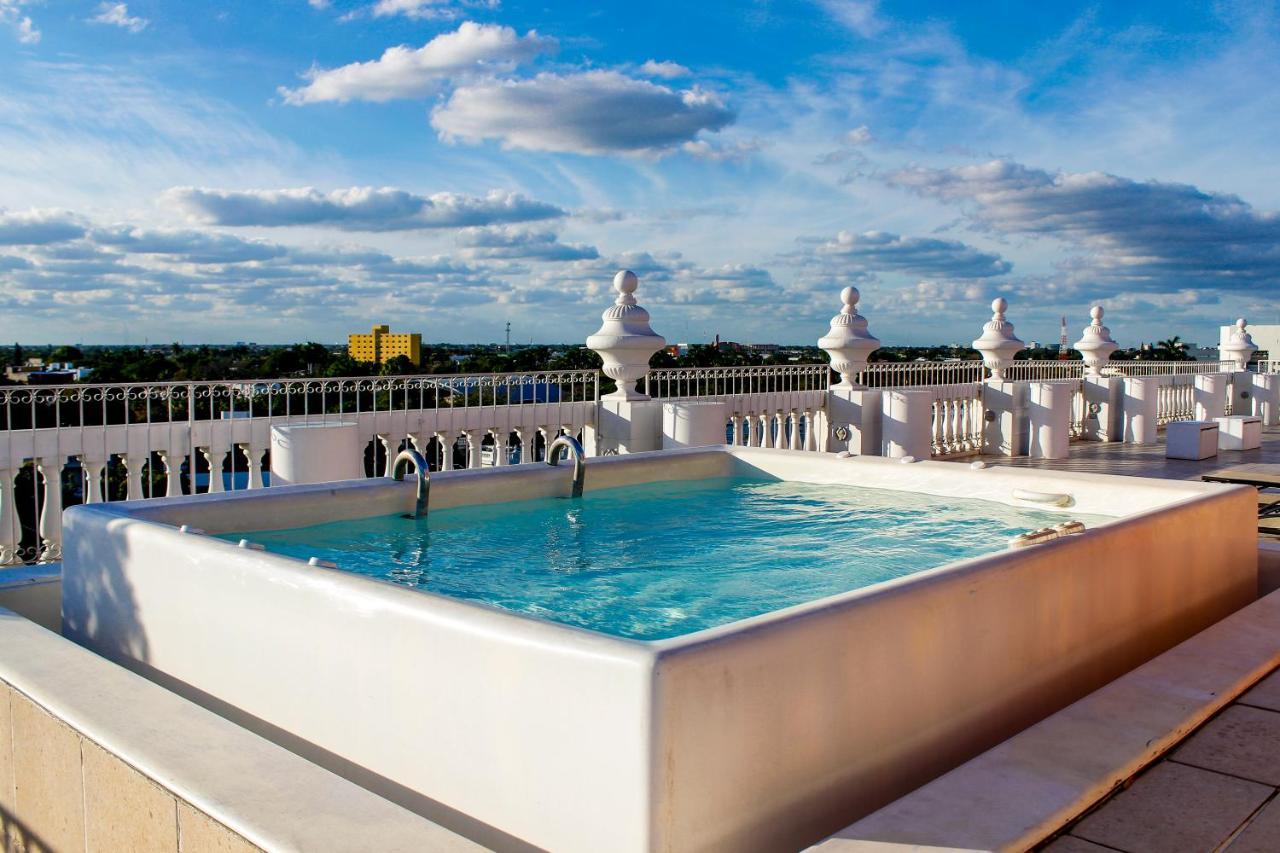 Victoria Hotel 5*