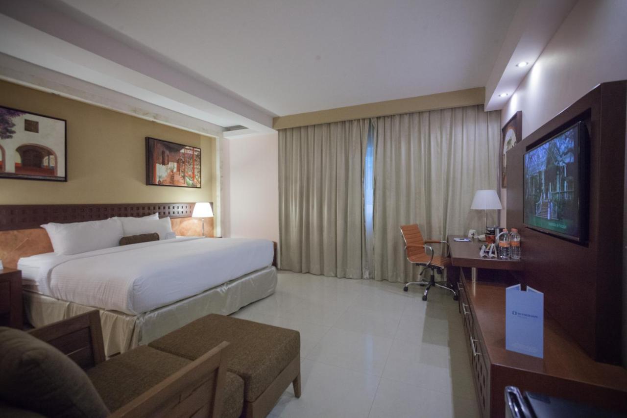Wyndham 5*