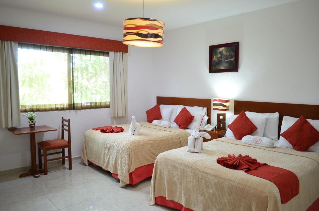 Hotel Real Mercedes 4*