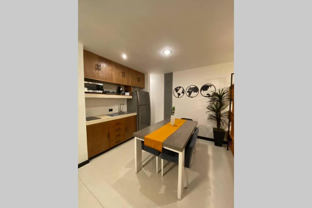 Depa Studio Zona Norte Por Galerias “Buga” Merida