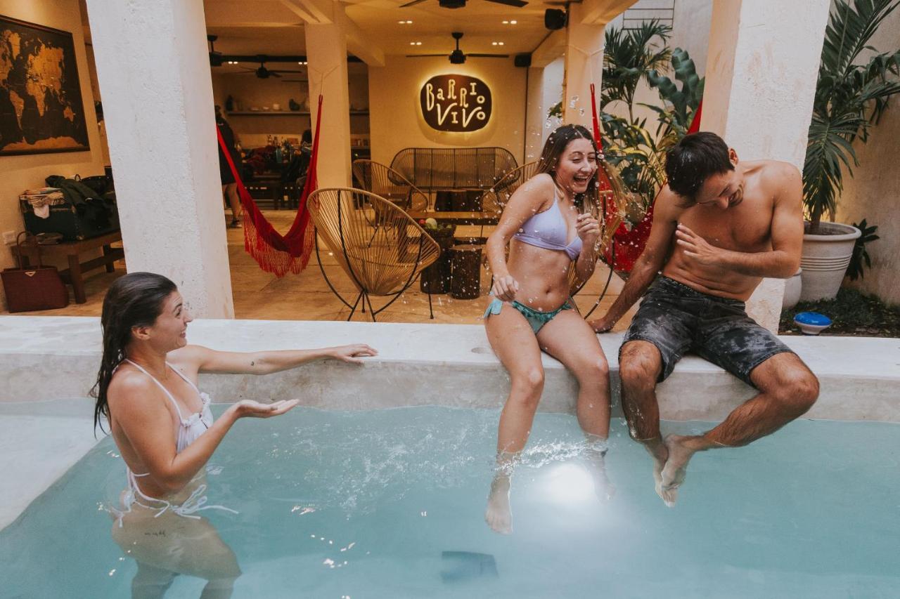 Barrio Vivo Hostel