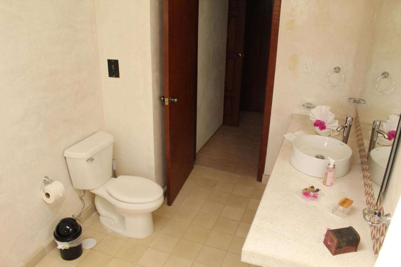 Villa Bugambilia Colonial Charm With Spacious Design And Private Pool Five Minutes From Downtown Mérida