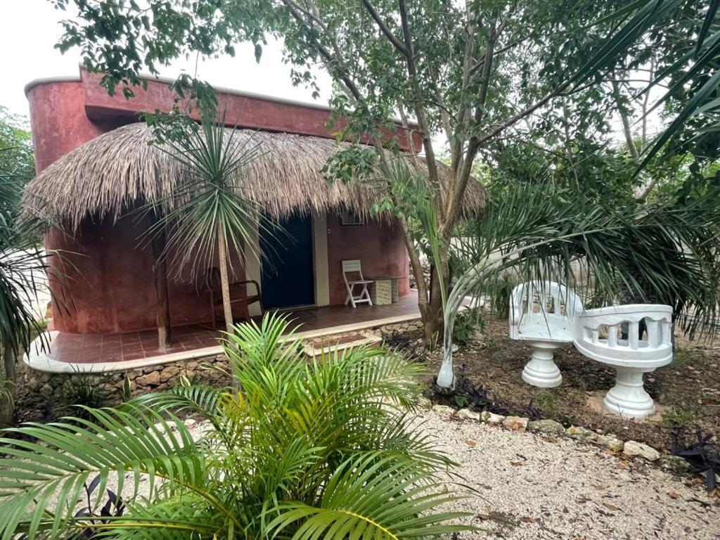 El Pueblito Dzibichaltun Lodge *