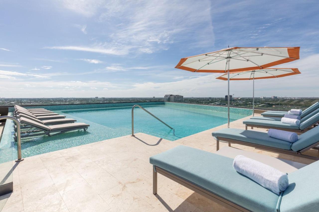 Camino Real Hotel