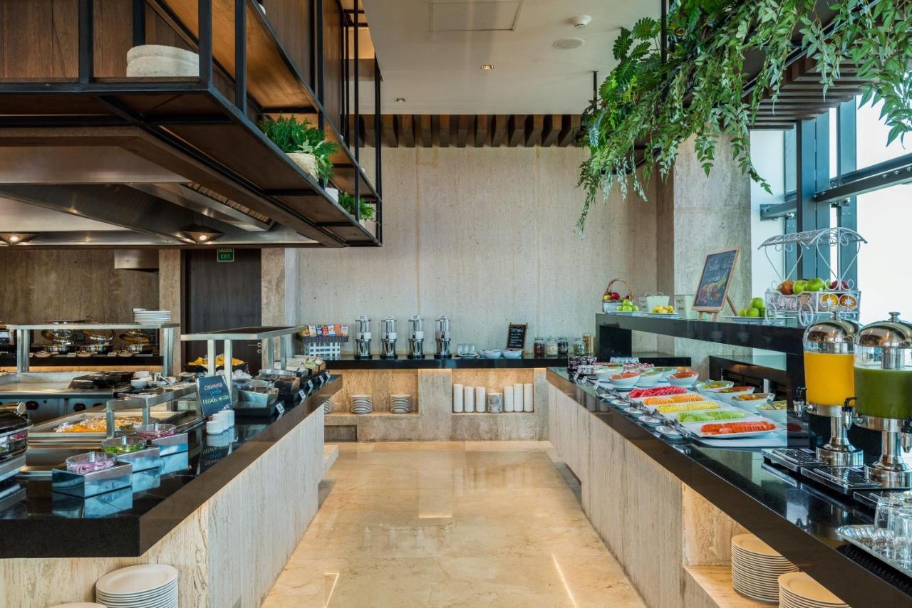 Hotel Camino Real 5*