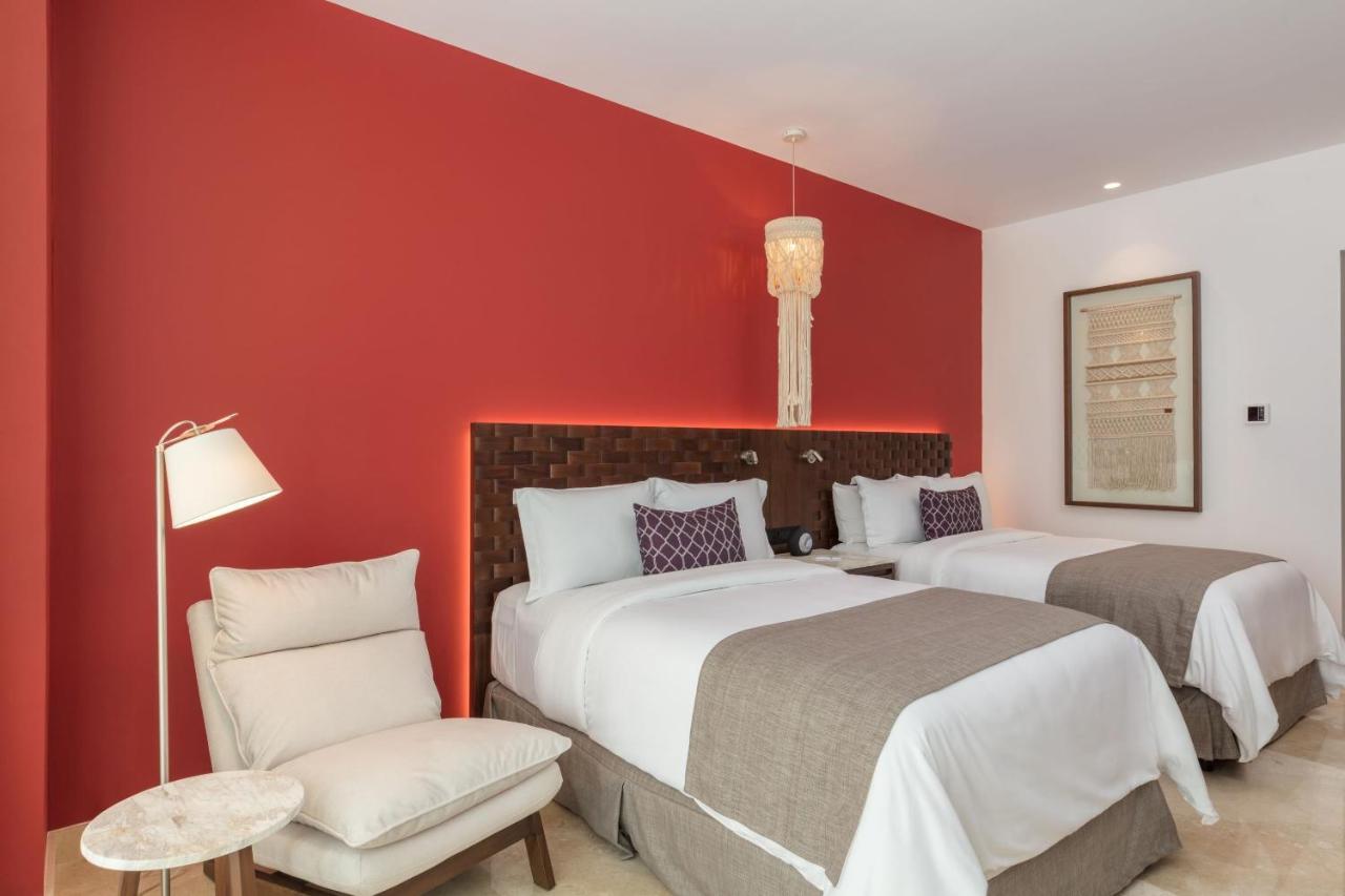 Hotel Camino Real