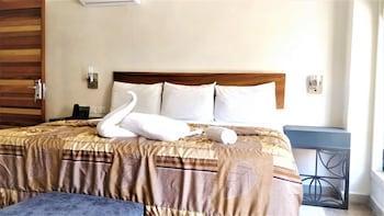 Urban Hotel