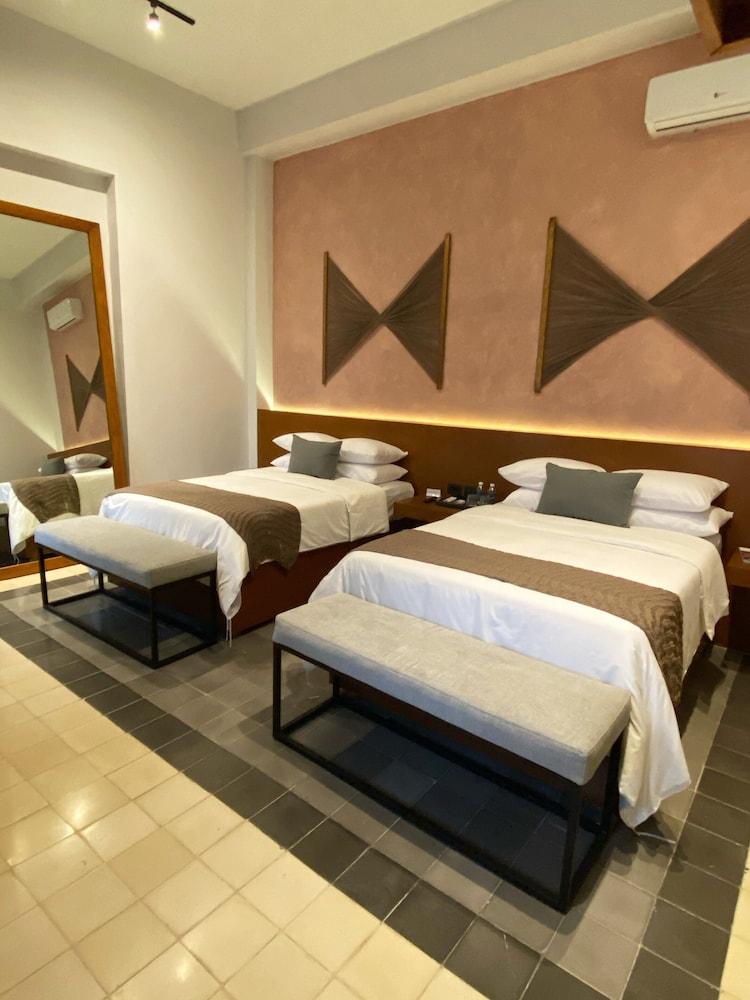 Hotel Piedra De Agua 5*