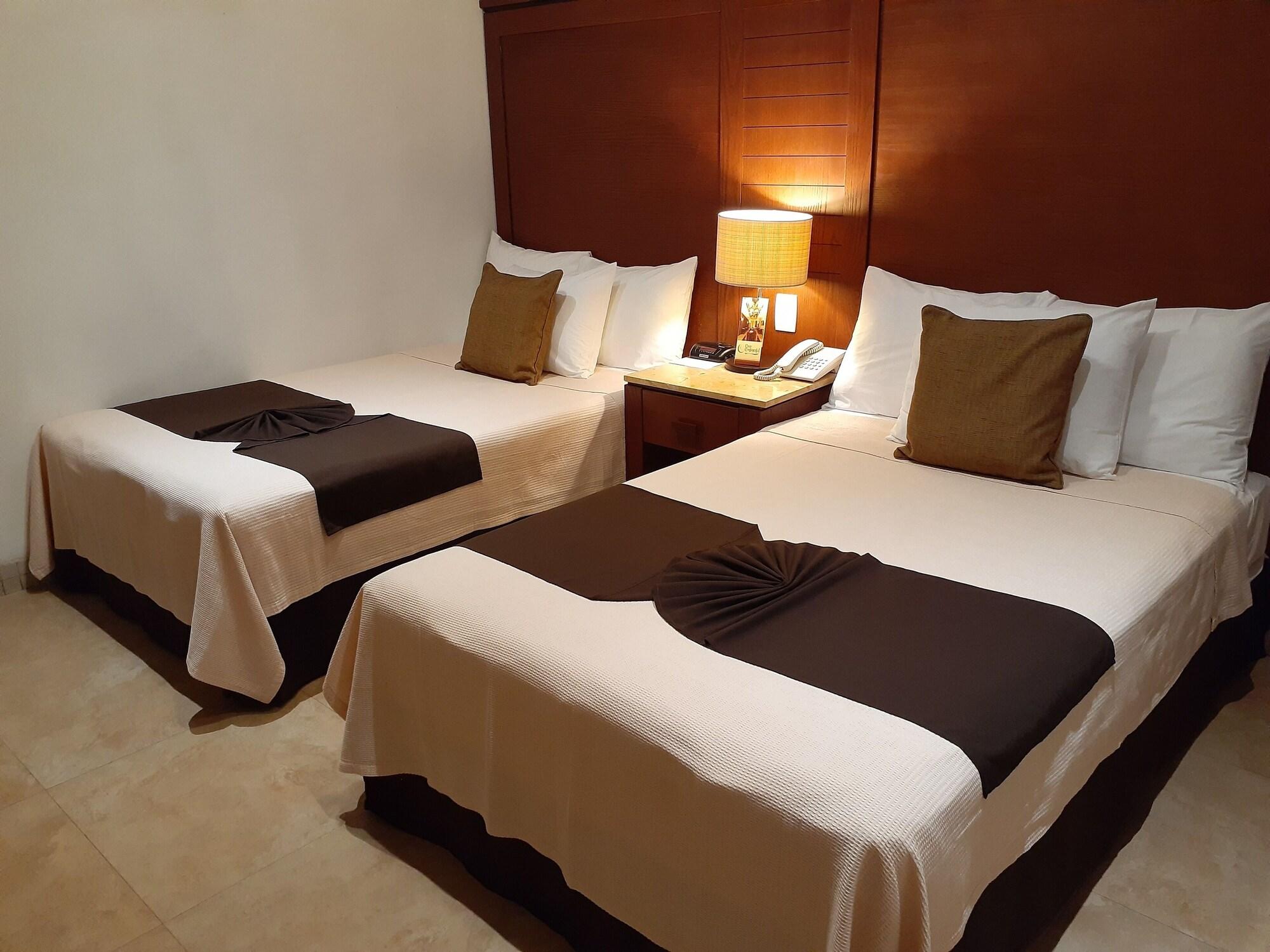 Casa Continental Hotel 3*