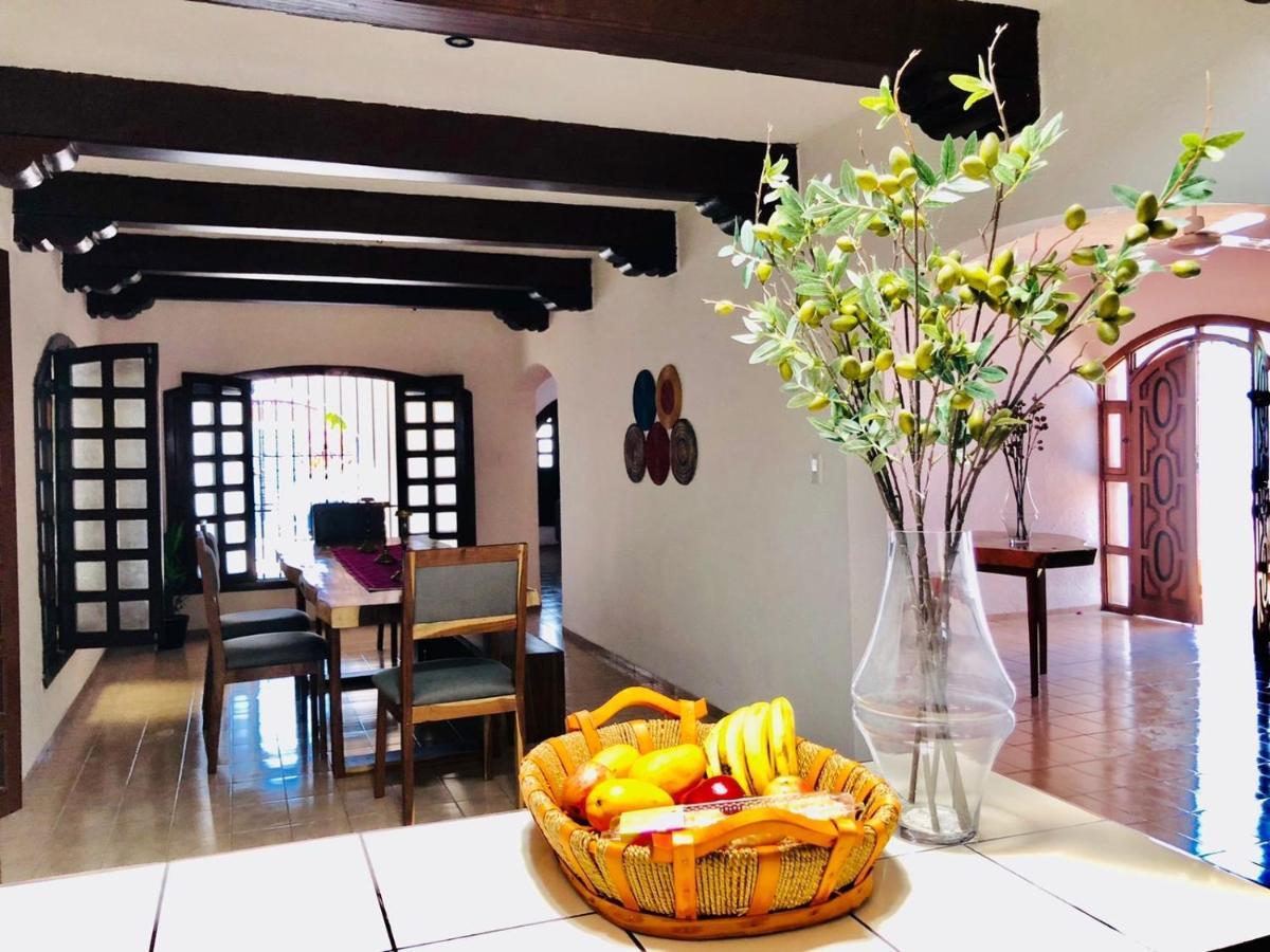 Bugambilia Colonial Charm With Spacious Design And Private Pool Five Minutes From Downtown * Mérida