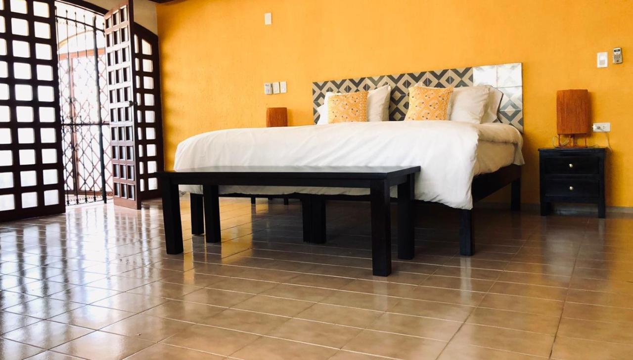 Villa Bugambilia Colonial Charm With Spacious Design And Private Pool Five Minutes From Downtown Mérida