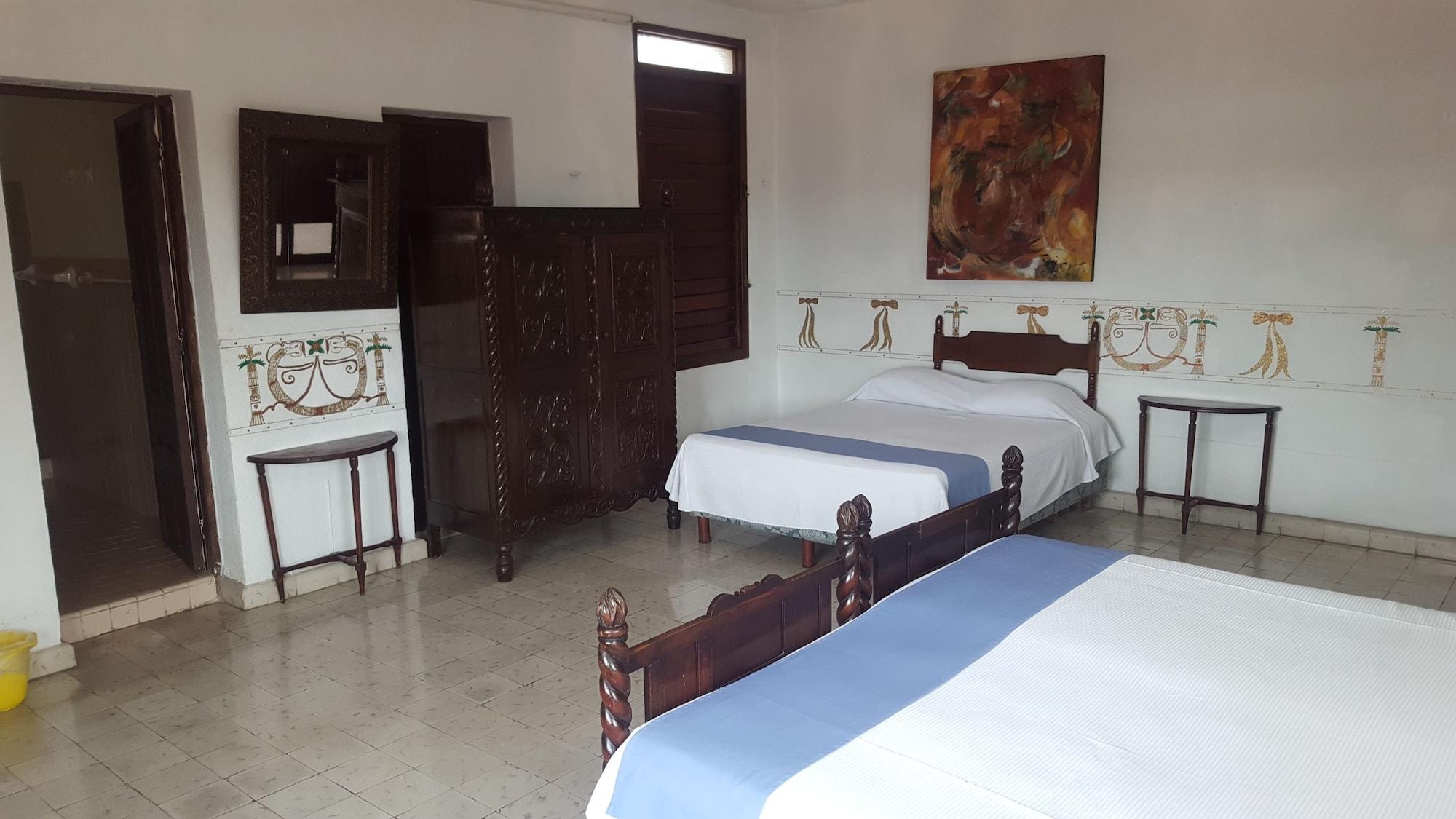 Toledo & Galeria 3* Merida