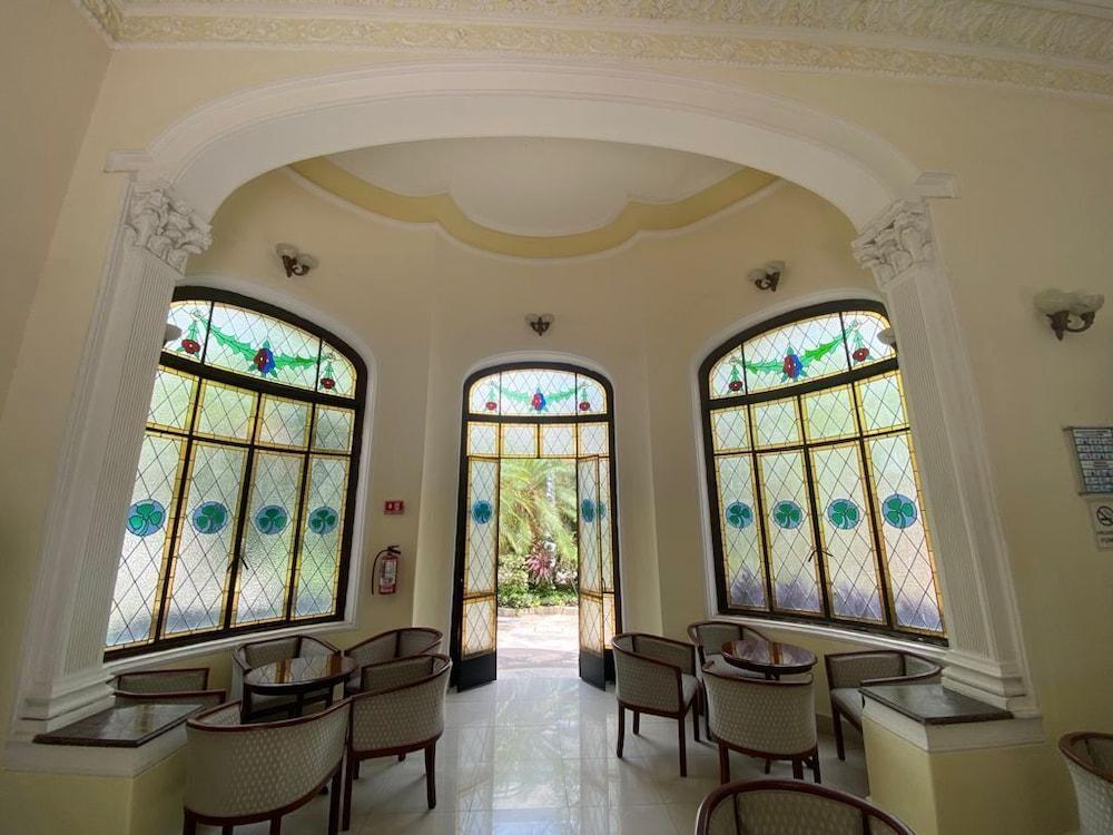 Gran Real Yucatan Hotel