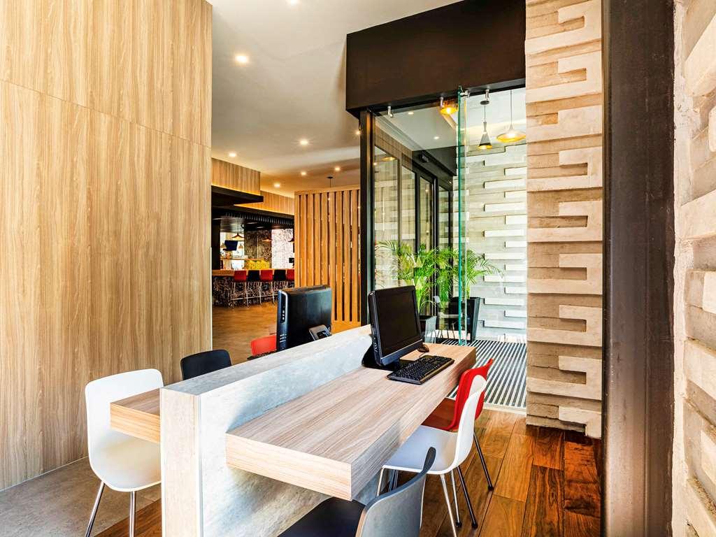 Ibis Hotel 3*