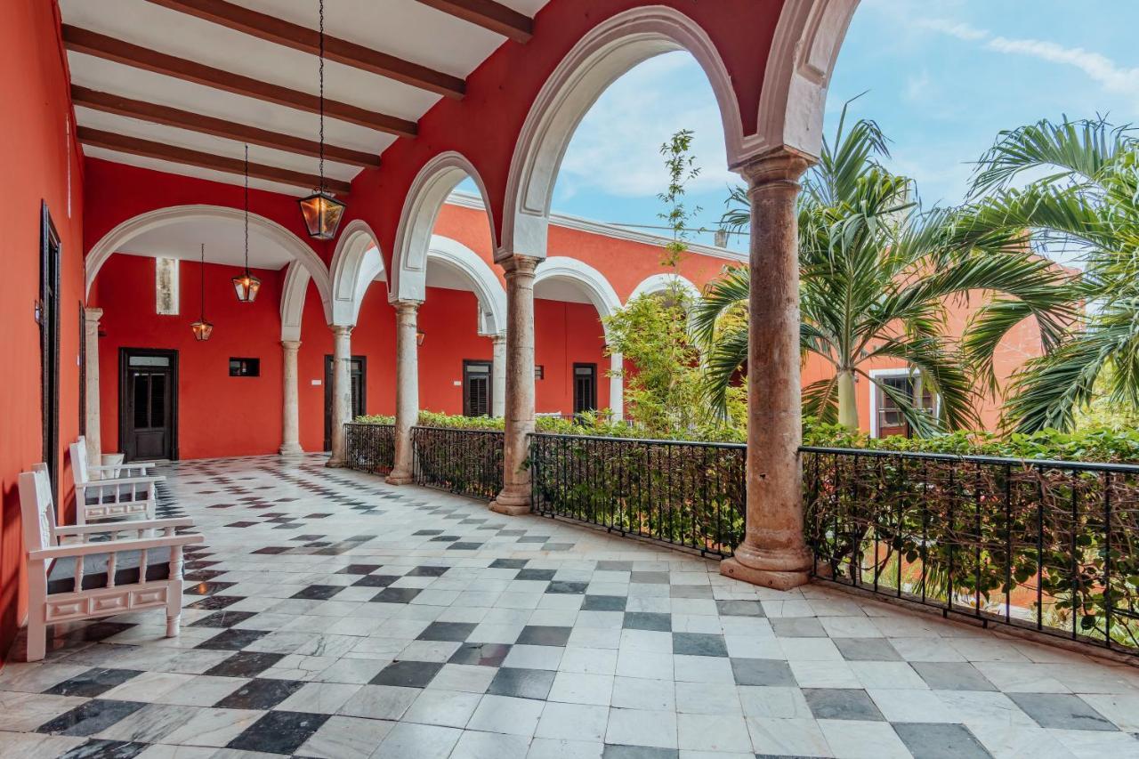 Ho Hotel