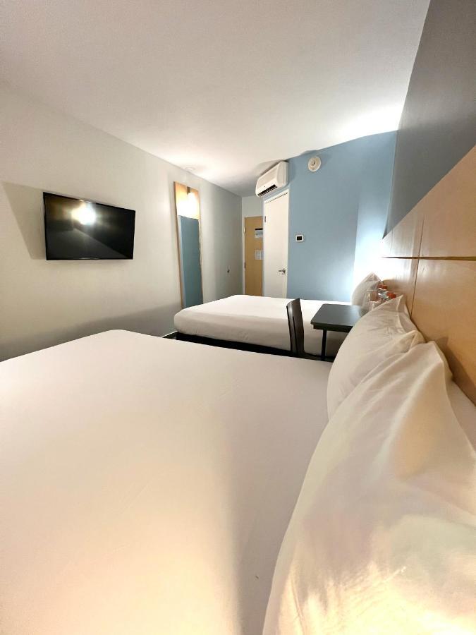Ibis Hotel 3*