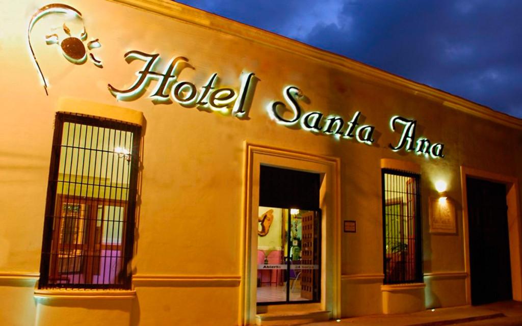 Hotel Santa Ana 3*