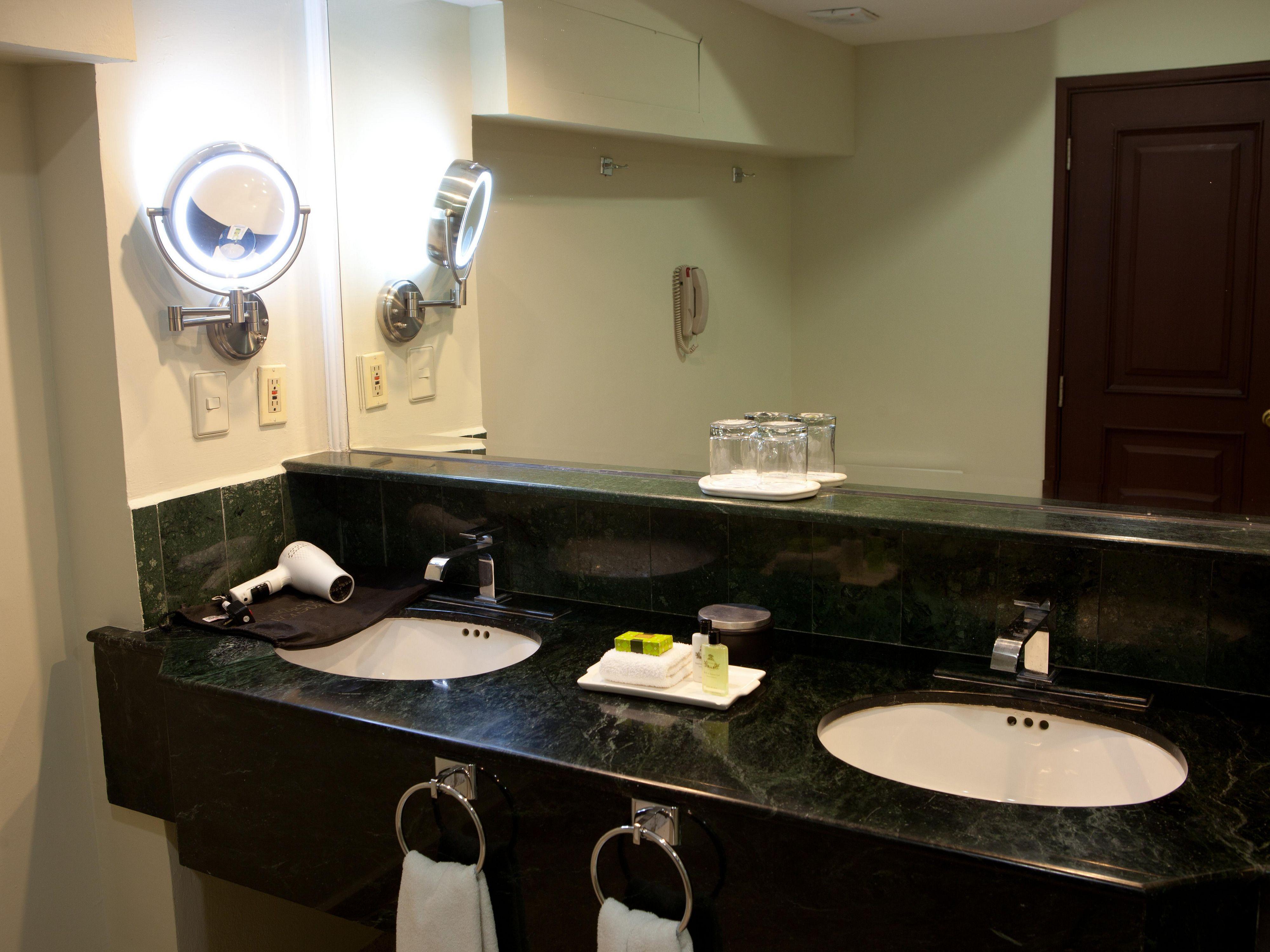 Hotel Mercedes Curio Collection By Hilton