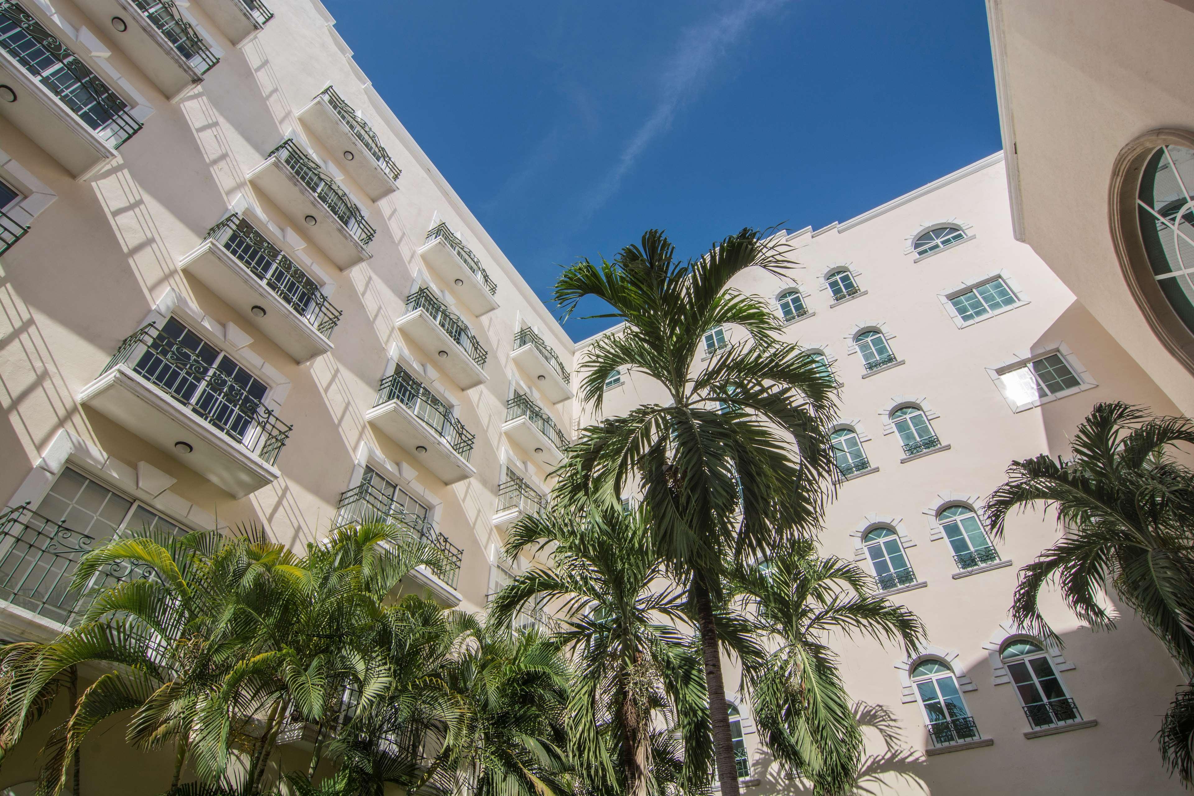 Hotel Mercedes Curio Collection By Hilton Mérida