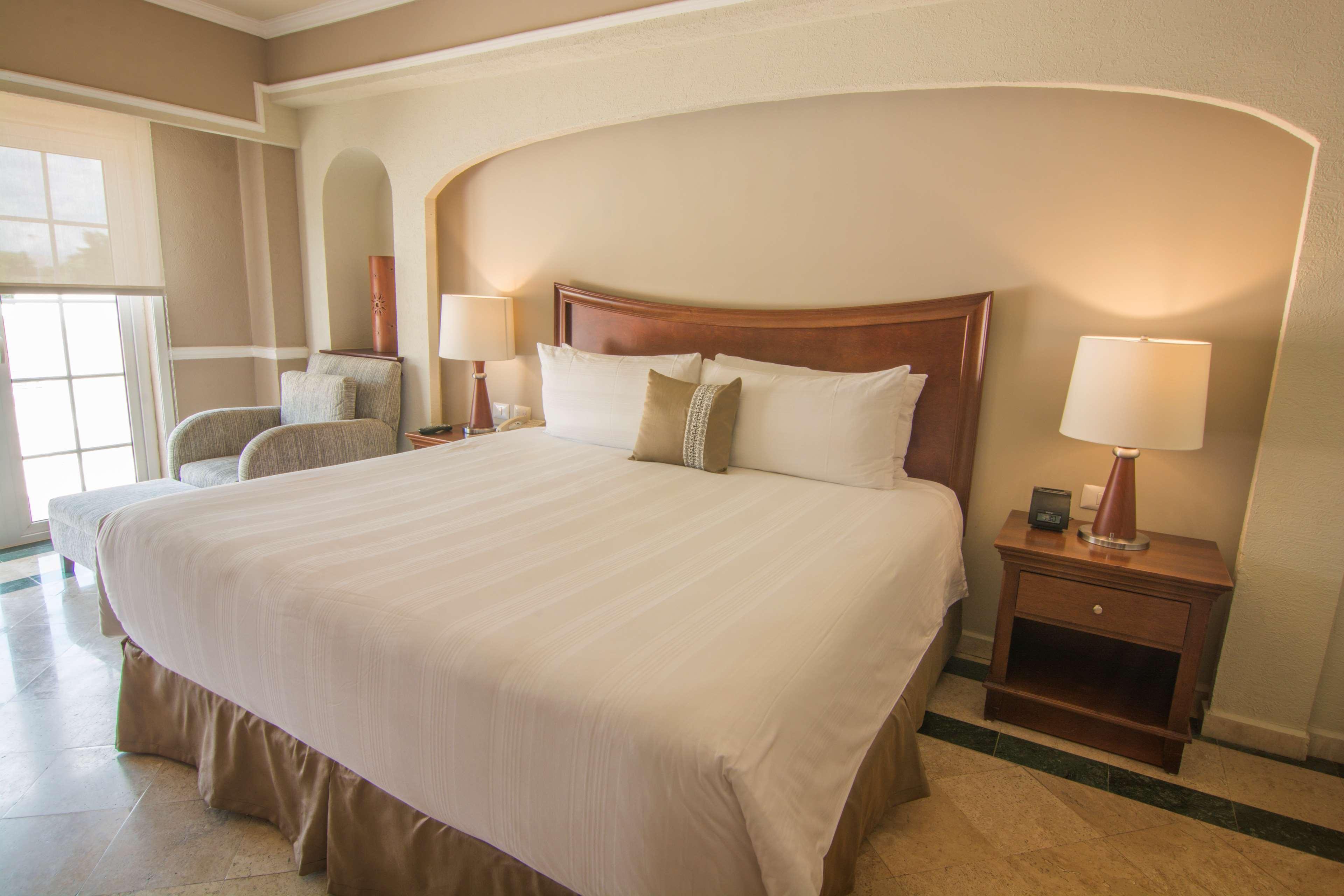 Mercedes Curio Collection By Hilton Mérida