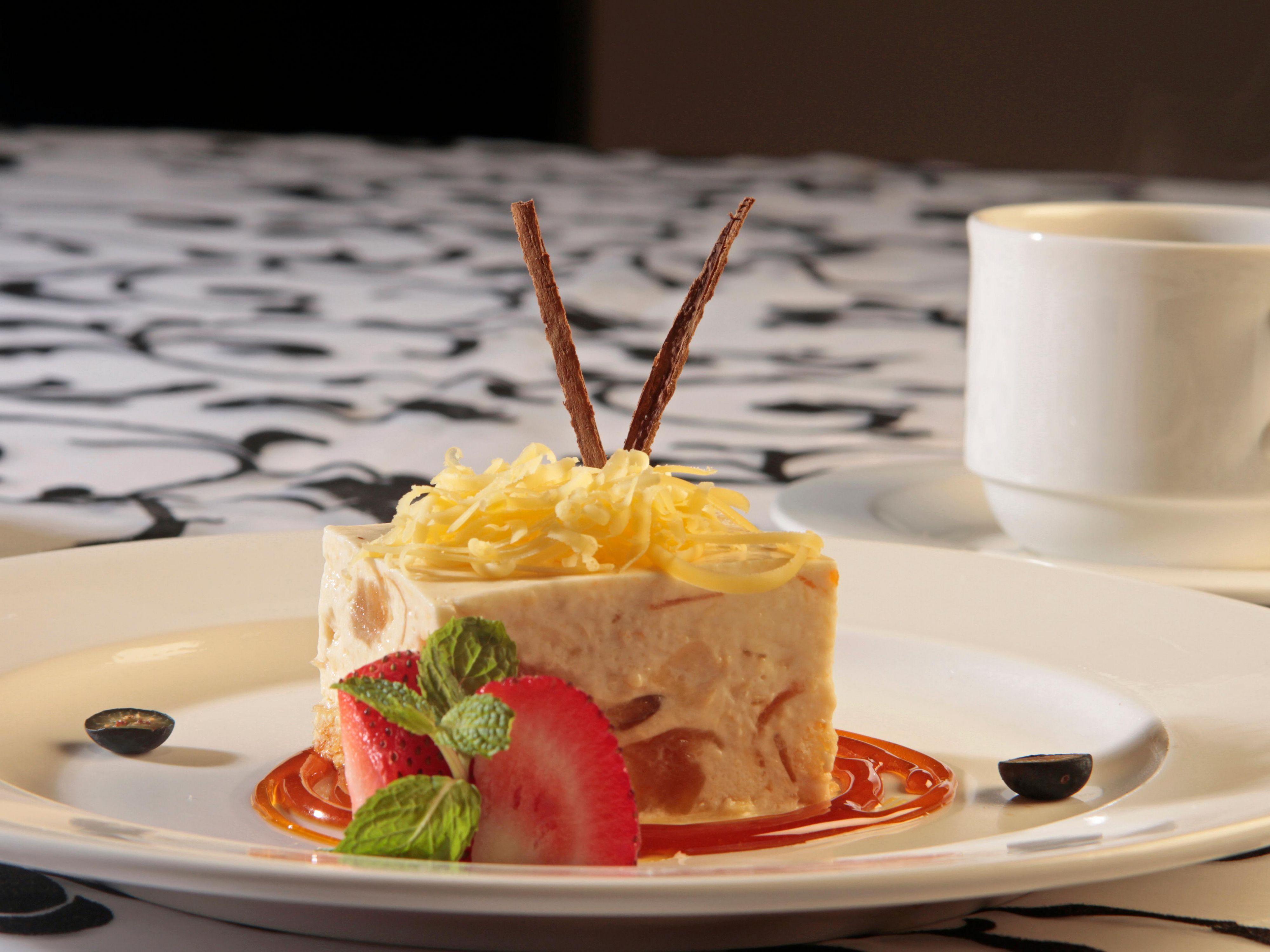 Hotel Mercedes Curio Collection By Hilton