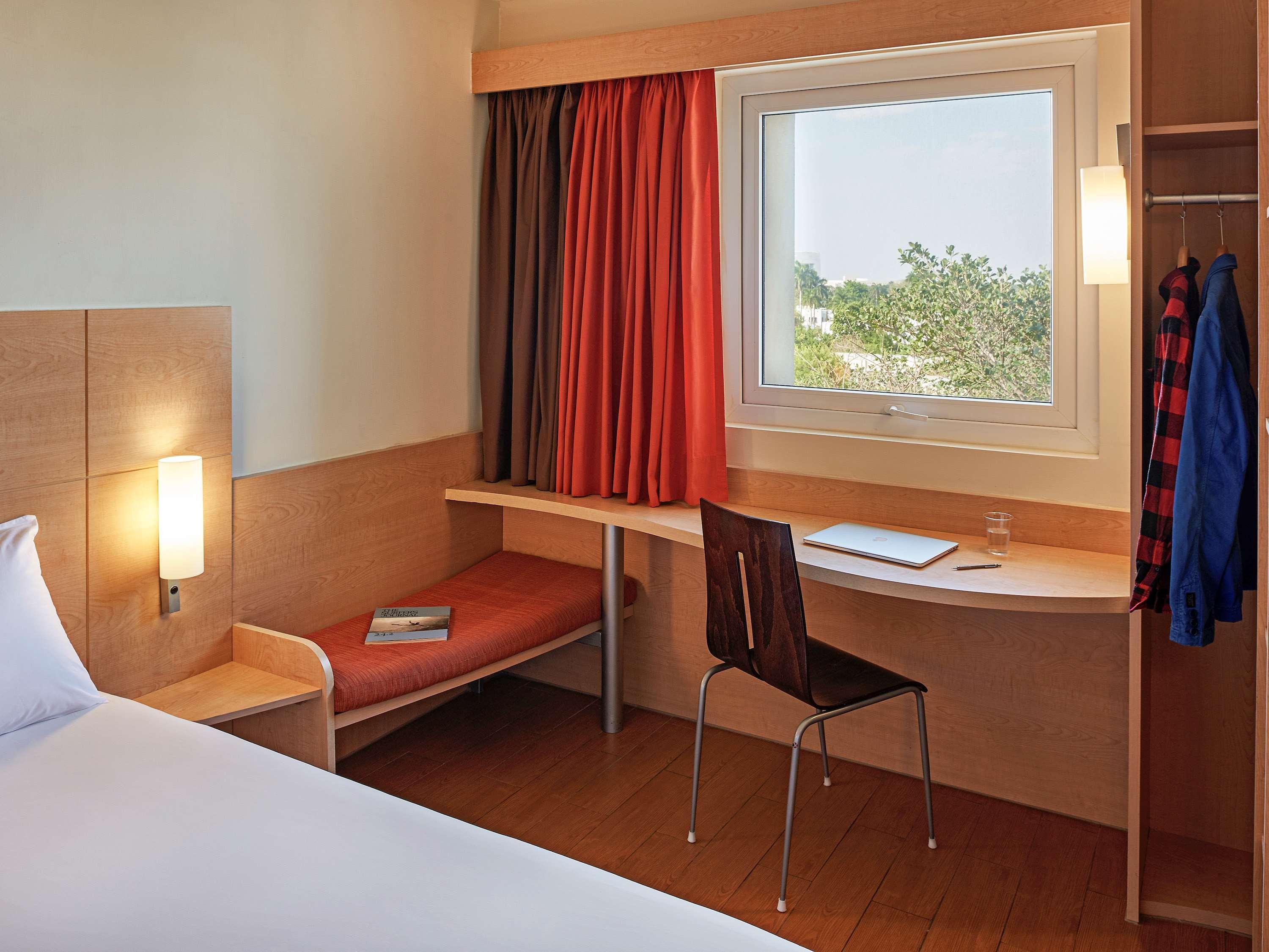 Ibis 3* Merida