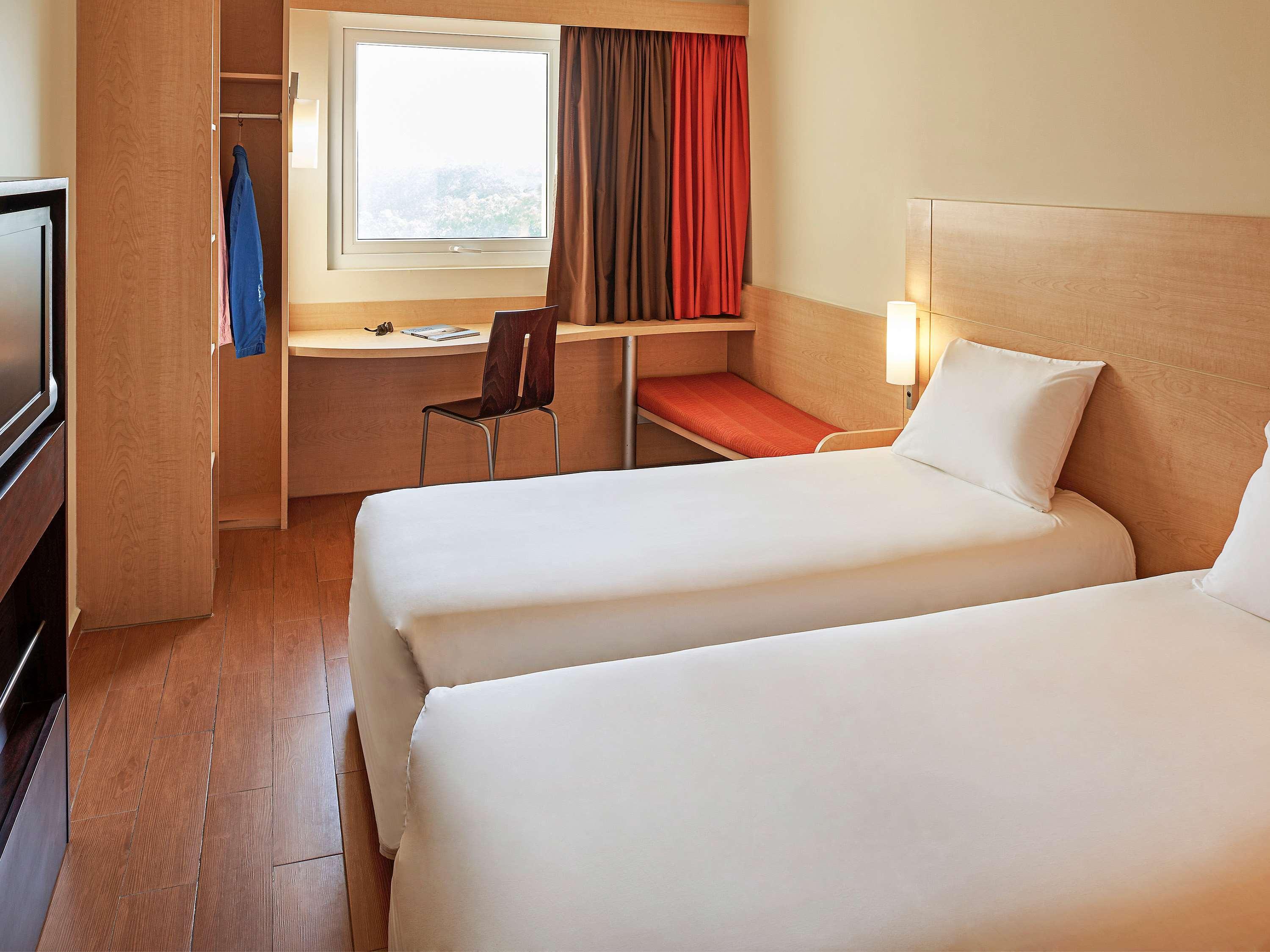 Ibis 3*