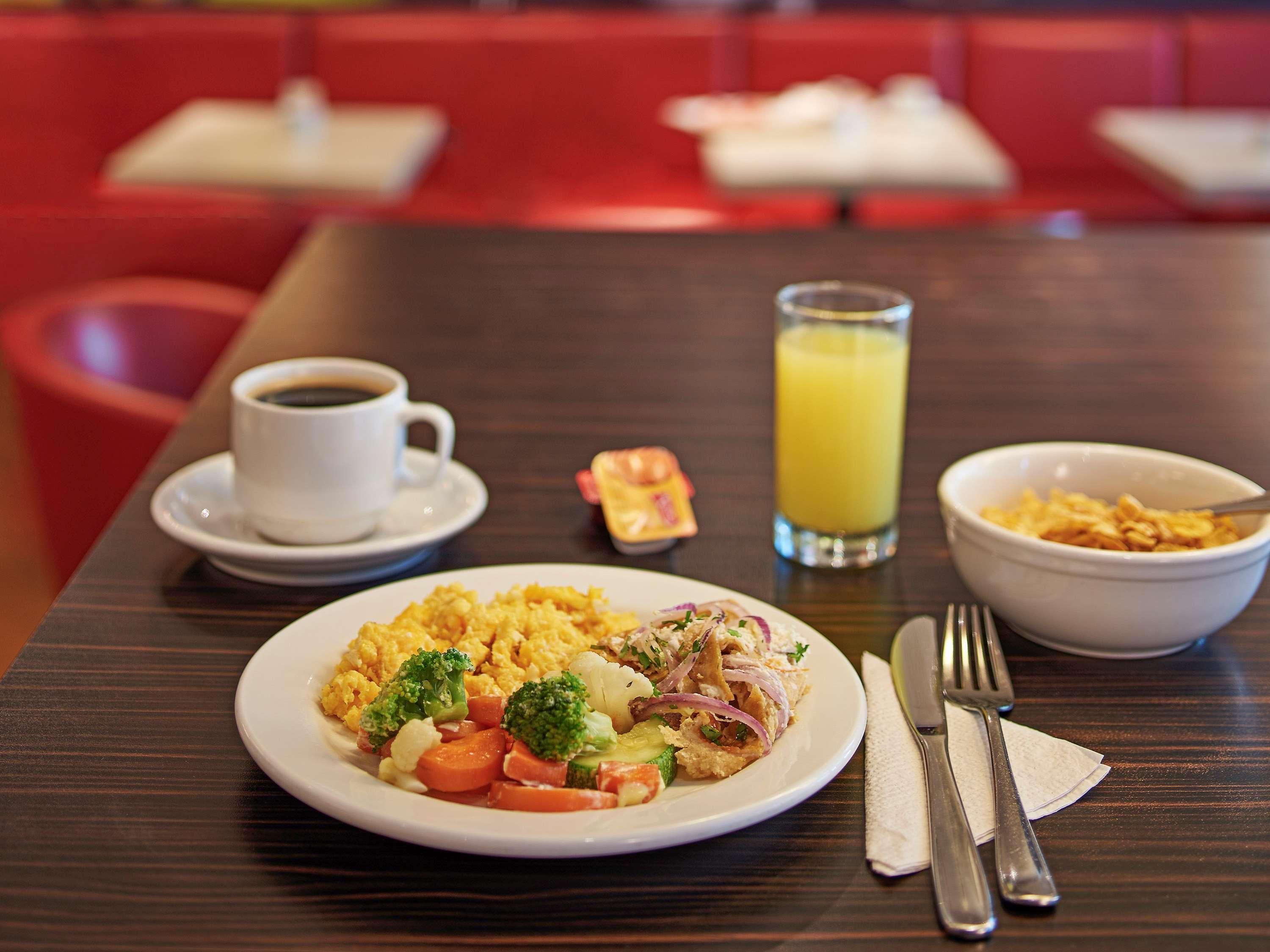 Ibis Hotel 3*