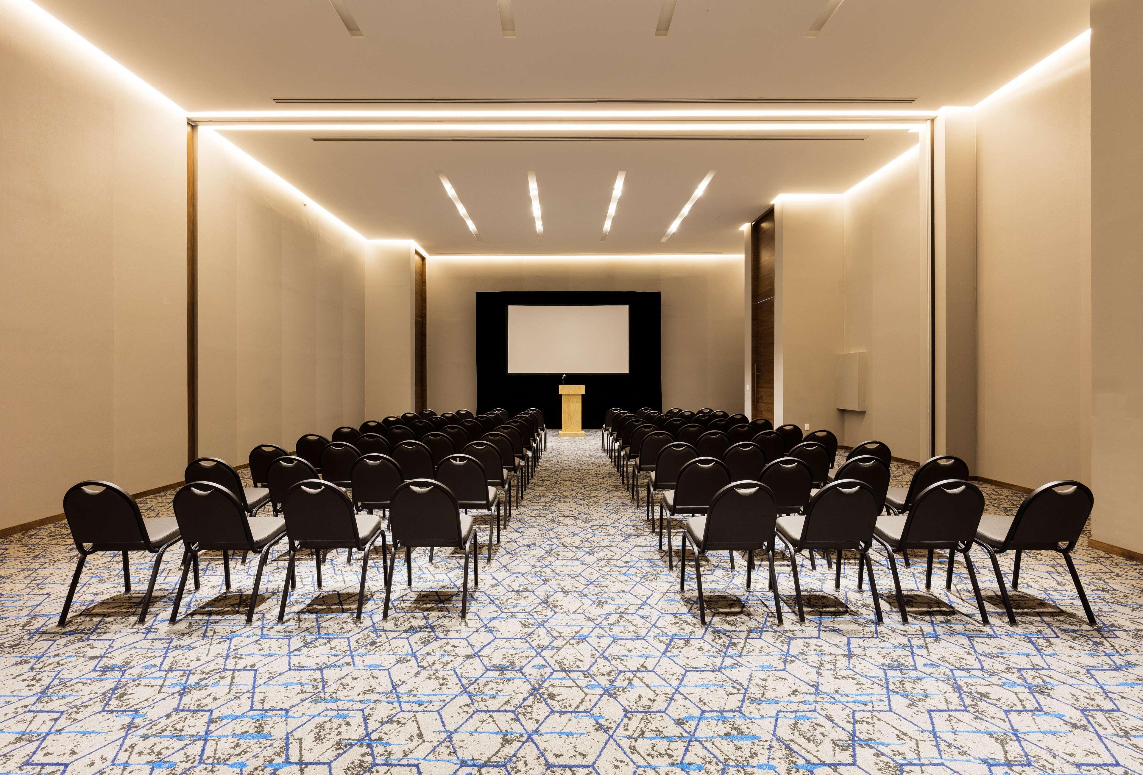 Hotel Hilton Garden 3*