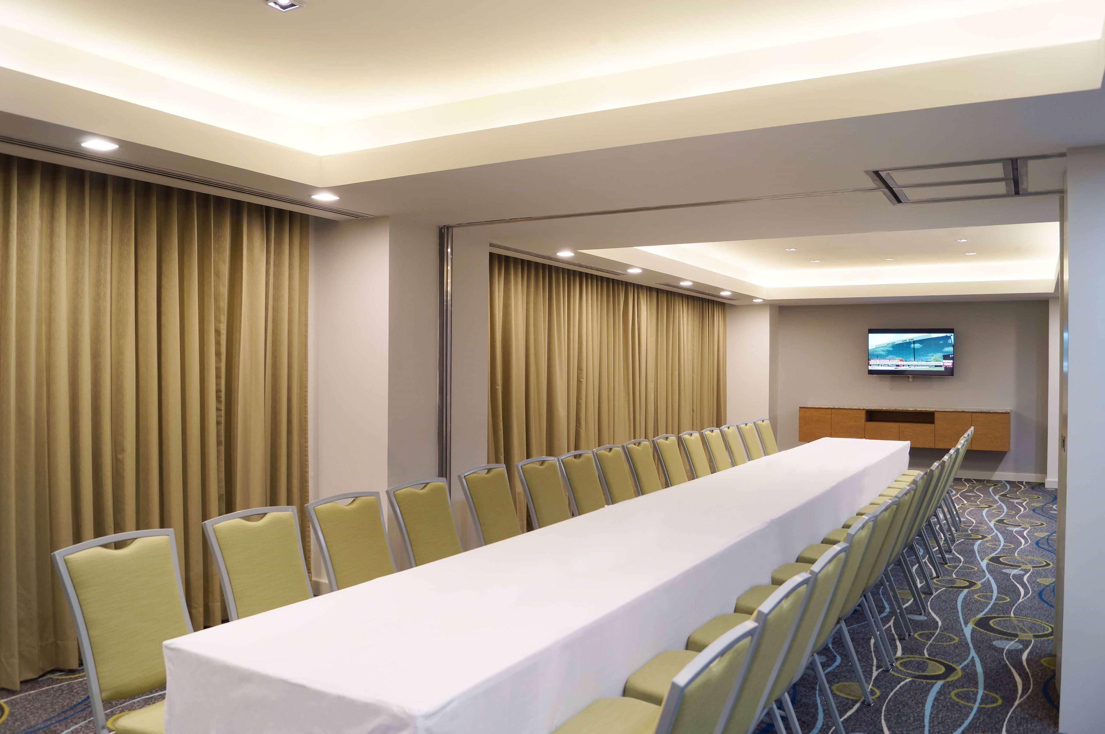 Hampton By Hilton