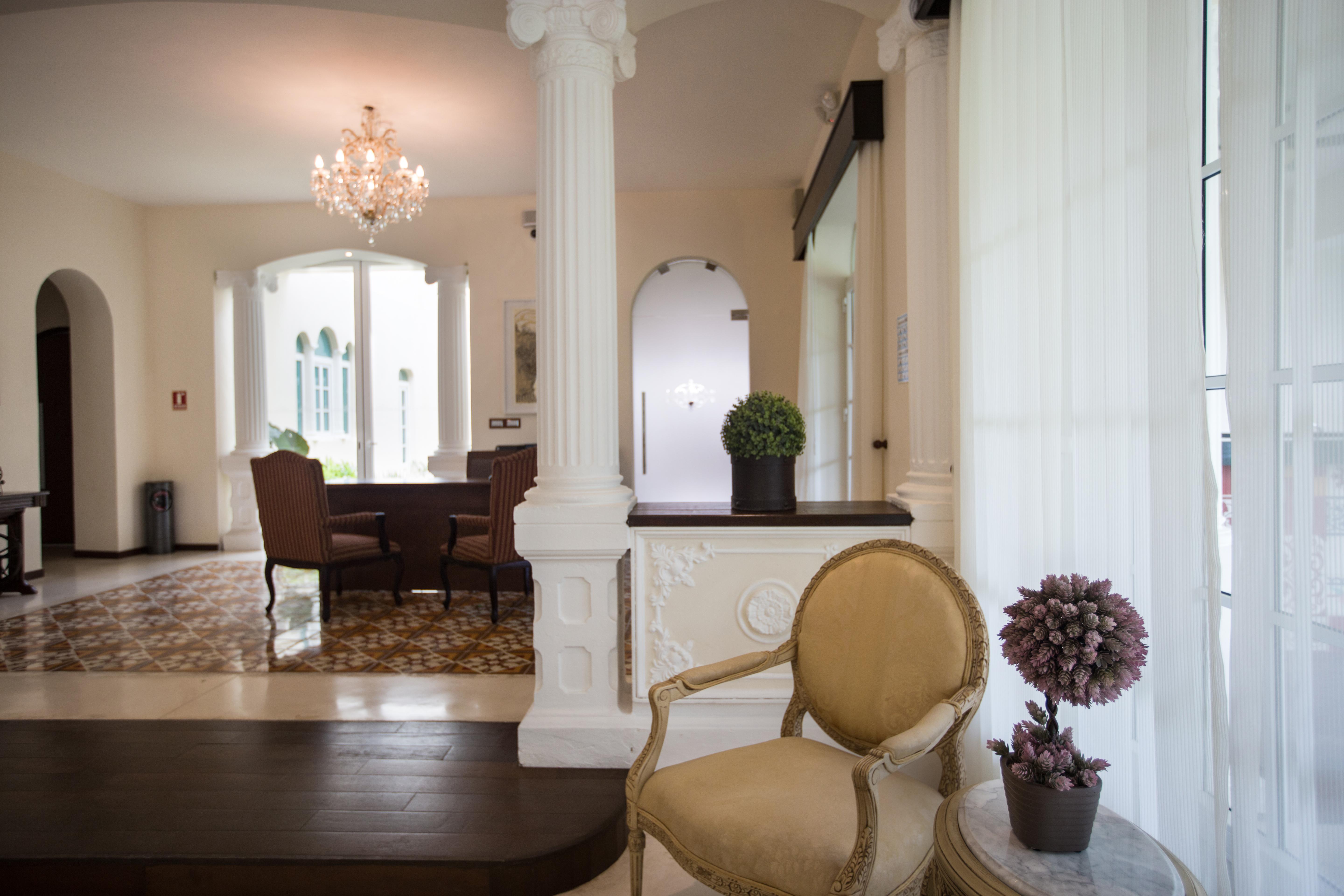 Delfina Mansion Boutique